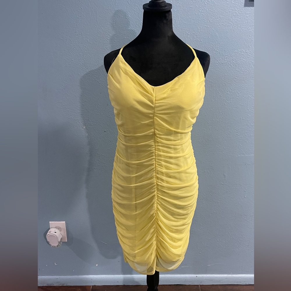 Bebe yellow dress women’s size XL
